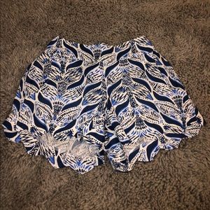 Lilly Pulitzer dahlia short